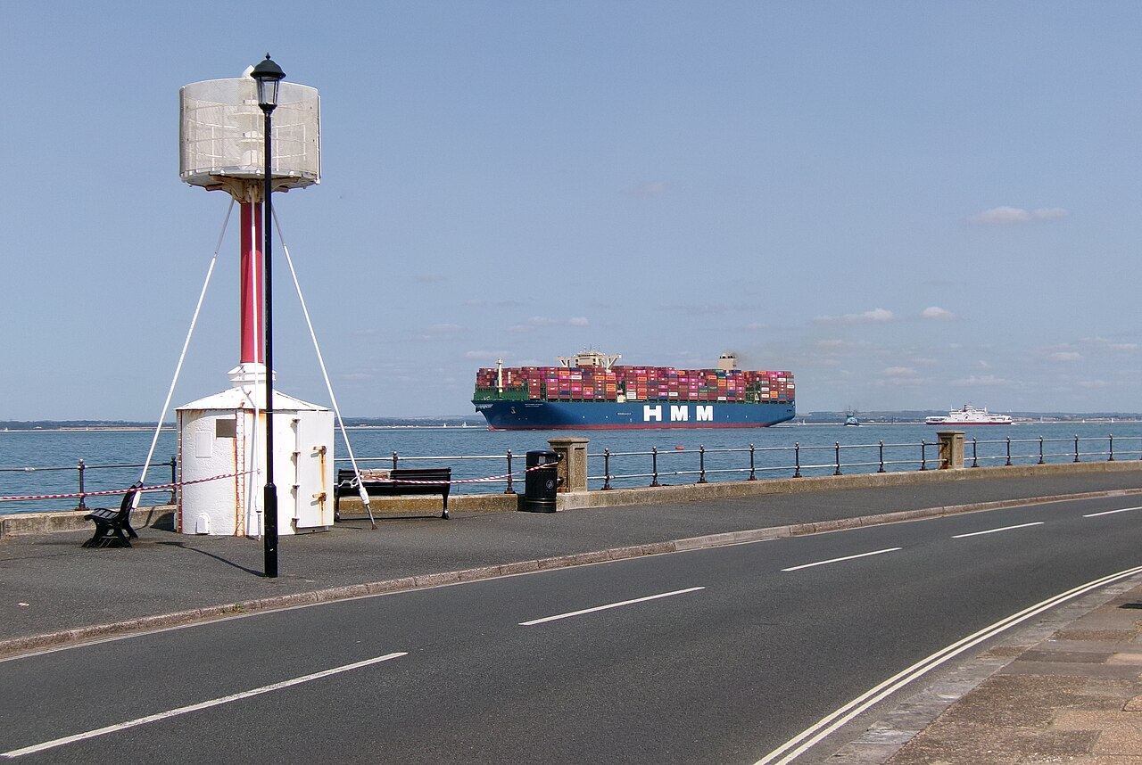 Container ship "HMM Le Havre" off Egypt Point, Isle of Wight, England