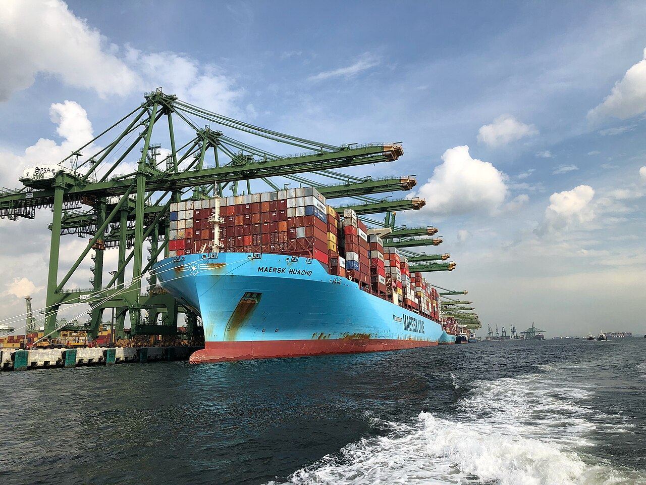 Maersk Huacho container ship at Pasir Panjang Container Terminal